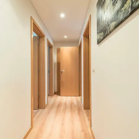 Apartamento Lovely 3 Bedroom For The Perfect In *