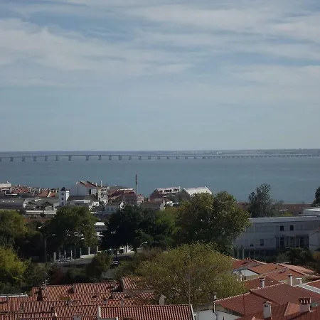 Apartamento Lovely 3 Bedroom For The Perfect In *