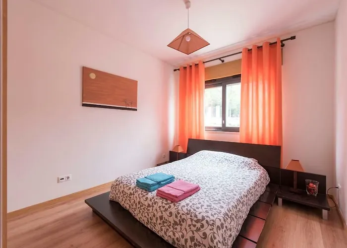 Διαμέρισμα Lovely 3 Bedroom For The Perfect In