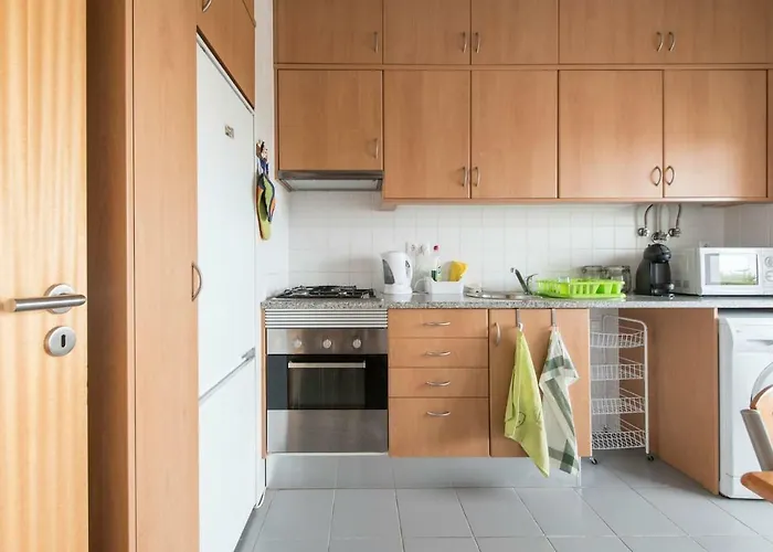 Διαμέρισμα Lovely 3 Bedroom For The Perfect In *