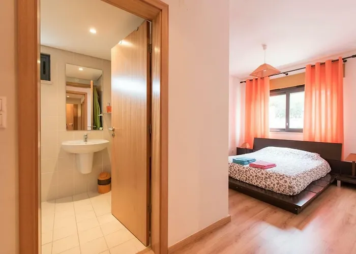 Διαμέρισμα Lovely 3 Bedroom For The Perfect In *