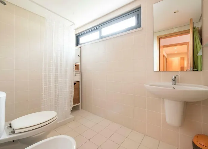 Lovely 3 Bedroom For The Perfect In * Lisboa