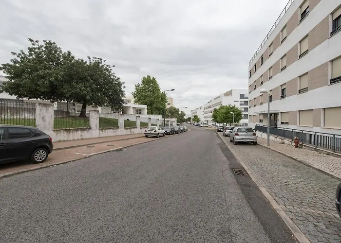 Διαμέρισμα Lovely 3 Bedroom For The Perfect In