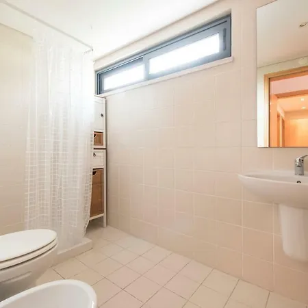 Lovely 3 Bedroom For The Perfect In * Lisboa