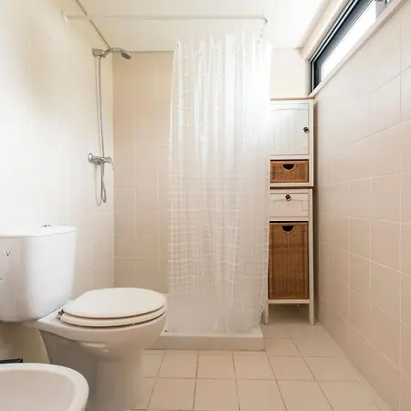 Lovely 3 Bedroom For The Perfect In Lejlighed Lisboa