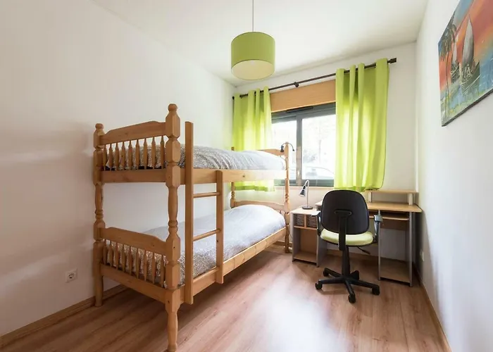 Lovely 3 Bedroom For The Perfect In